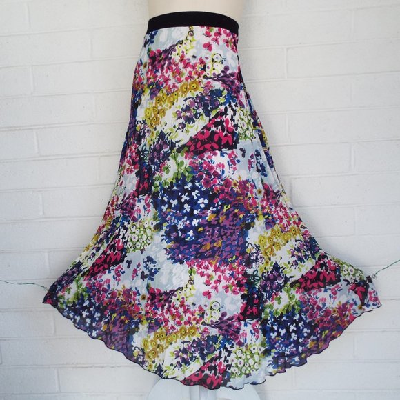 Lapis Dresses & Skirts - Lapis XL colorful English garden pleated skirt